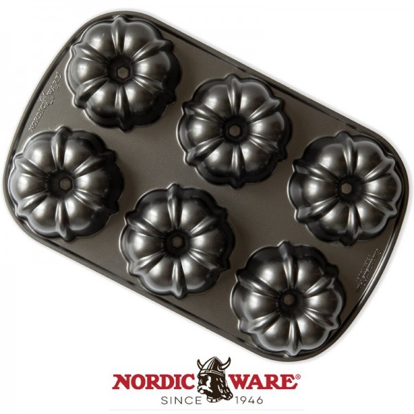 Nordic Ware Backform Bundtlette