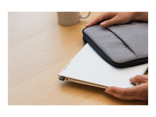 SanDisk Ultra Fit - 32 GB - USB tipo A - 3.2 Gen 1 (3.1 Gen 1) - 130 MB/s - Senza coperchio - Nero