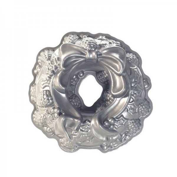 Nordic Ware Holiday Wreath Pan