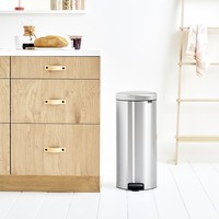 Brabantia Pedal Bin newIcon - 30 cm - 300 mm - 340 mm - 675 mm - 3,71 kg - 330 mm