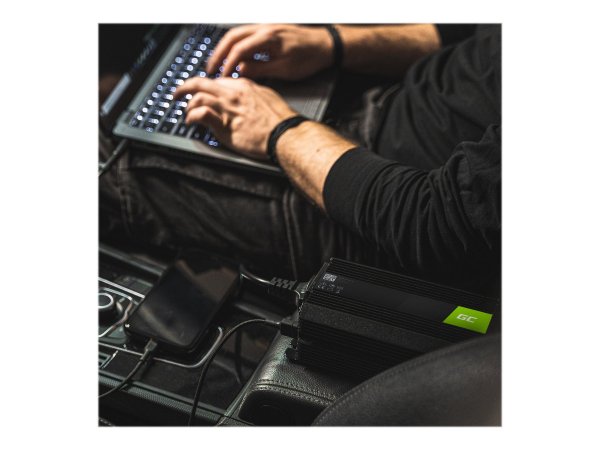 Green Cell INV05DE - Universale - Auto - 12 V - 300 W - 230 V - DC-to-AC