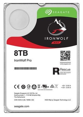 Seagate IronWolf ST8000VN004 - Festplatte - 8 TB - intern - 3.5" (8.9 cm)