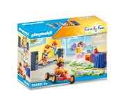 PLAYMOBIL FamilyFun 70440 - Set di figure giocattolo - 4 anno/i - Plastica - 66 pz - 297 g