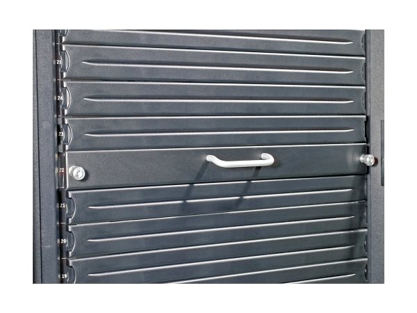 APC Toolless Blanking Panel Kit voor NetShelter 19i racks zwart (200*1U) - 483 x 3 x 44 mm - 18,2 kg