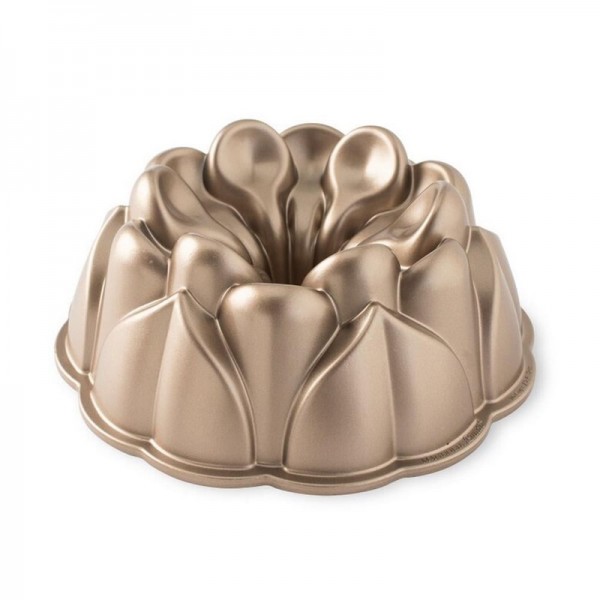 Nordic Ware Backform Magnolia Bundt