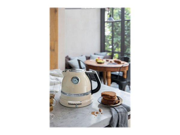KitchenAid 5KEK1522EAC - 1,5 L - 2400 W - Crema - Plastica - Termostato regolabile - Indicatore del