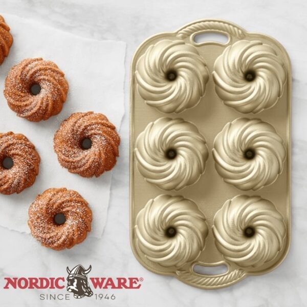 Nordic Ware Backform Swirl Bundlette